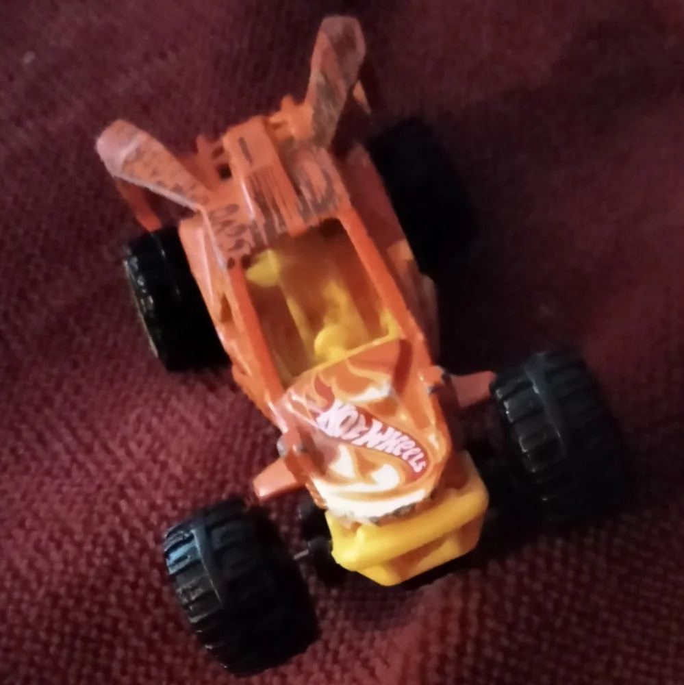 Screw cork dune buggy hotwheels